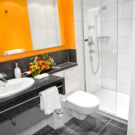 Raab Hotel 3*